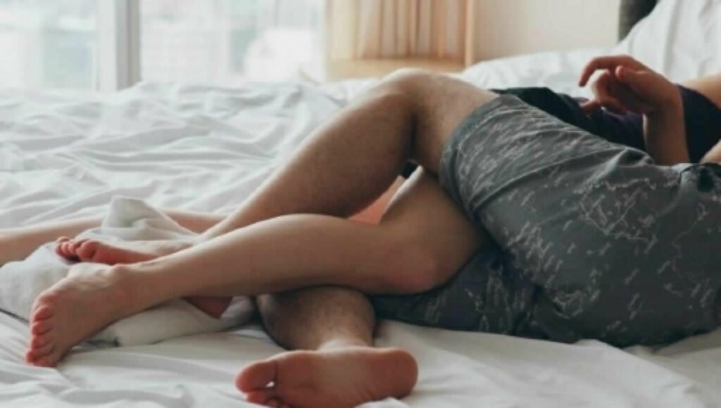 Posição Borboleta Paraguaia no Sexo: O que é? Imagens de como fazer 5 como fazer sexo gostoso