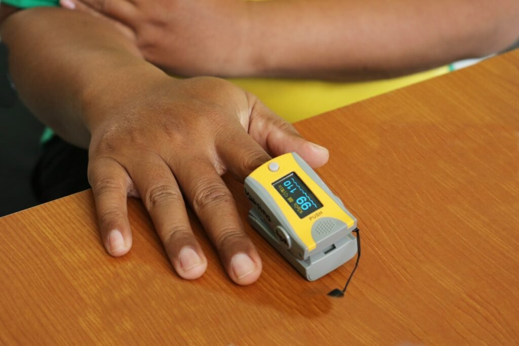 Saturação Normal: o que é, sintomas de baixo e qual a medida normal 4 Saturação Normal: o que é, sintomas de baixo e qual a medida normal 1